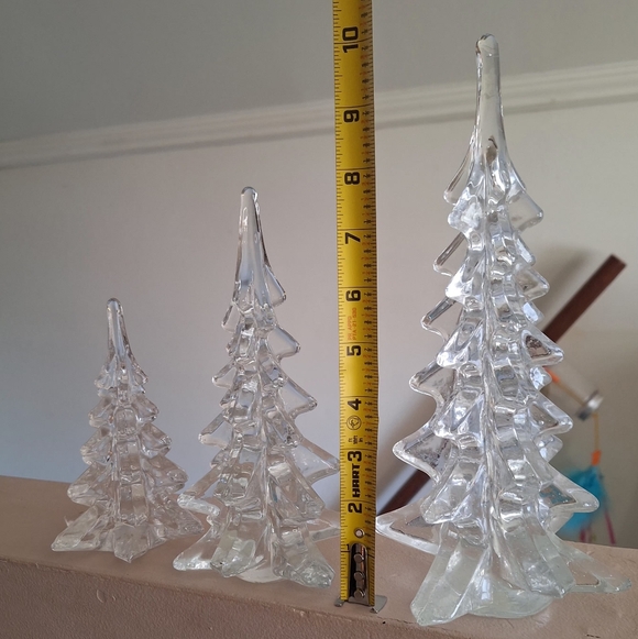 Silvestri Crystal Glass Holiday Tree Trio - Picture 2 of 2